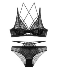 Load image into Gallery viewer, Black Rose Lace &amp; Underwired Soft Bra
